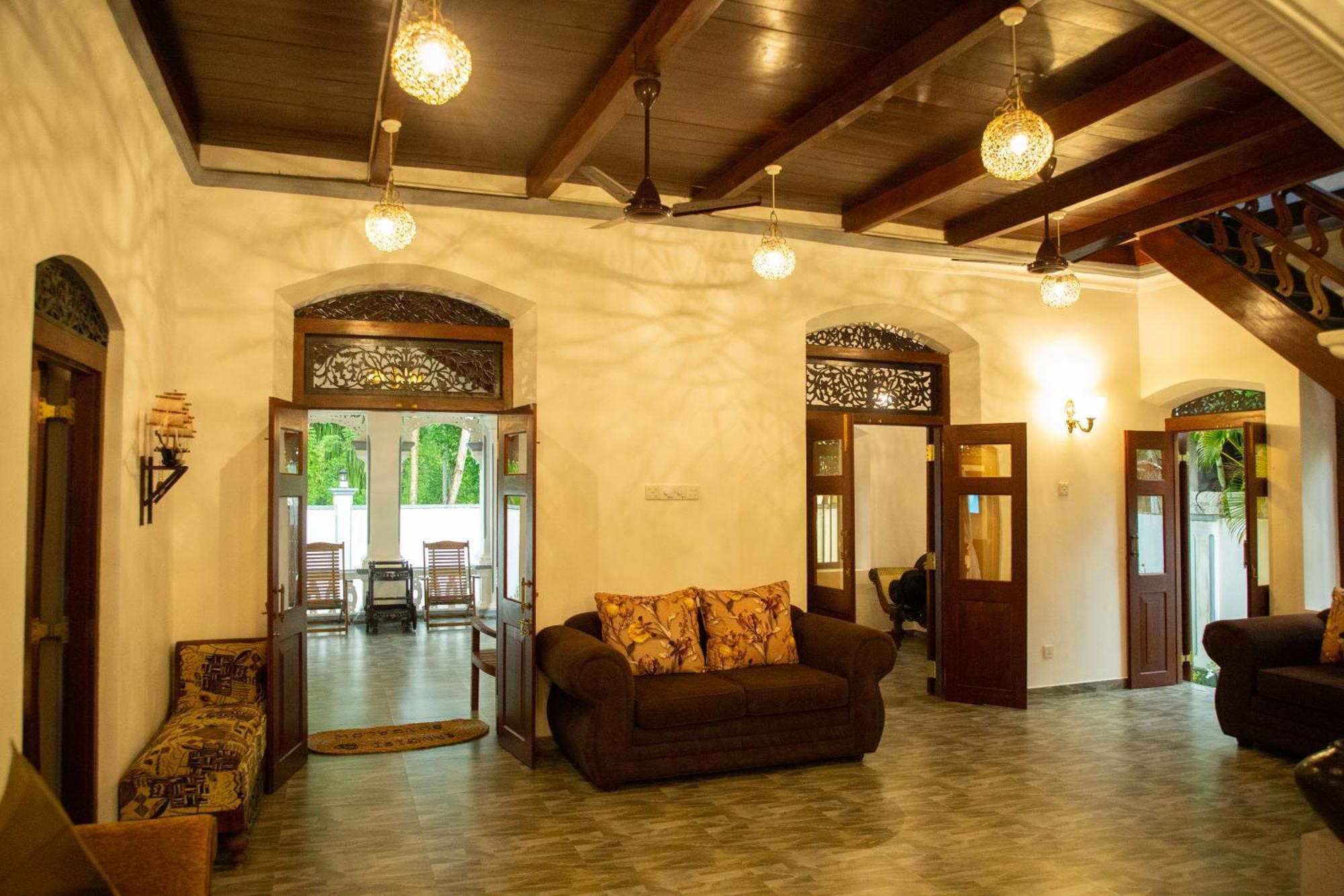 Ranagiri Relaxing Bungalow Bentota Exterior foto